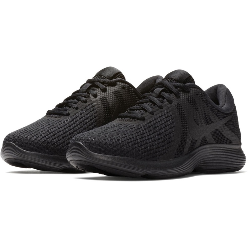 Nike Revolution 4 Men's Black Athletic Sneakers NWOT SZ 11